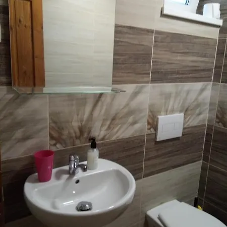 בית הארחה Apartmanovy Dom Bellevue ווינה