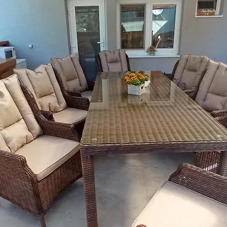 בית הארחה Apartmanovy Dom Bellevue ווינה