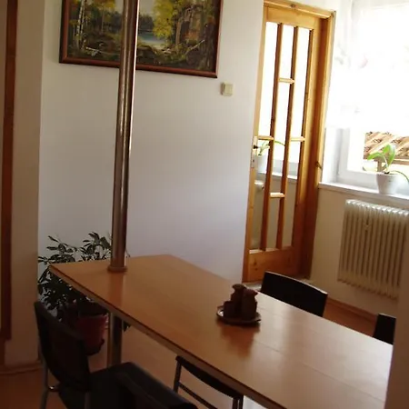 Apartmanovy Dom Bellevue בית הארחה
